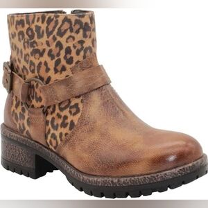 New Very Volatile Barranca Brown Leather Leopard Ankle O Harness Booties SZ 7